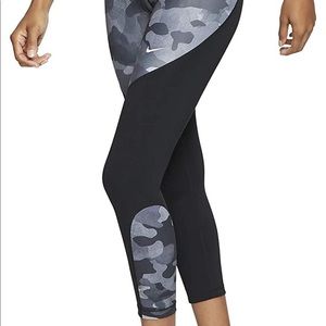 NWT Nike pro tights cameo 7/8 length small